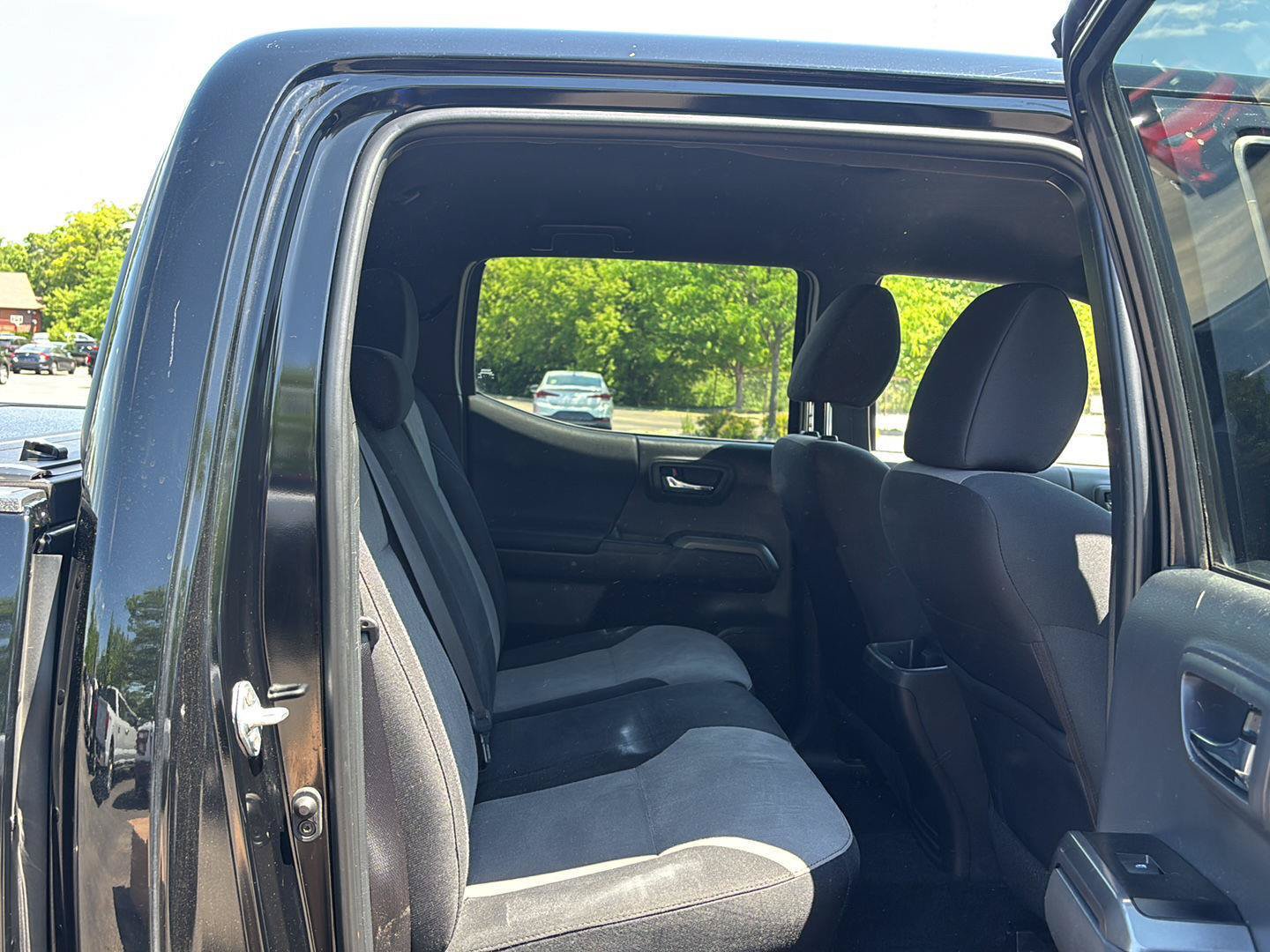 Used 2023 Toyota Tacoma TRD Sport AWD/4WD image 18