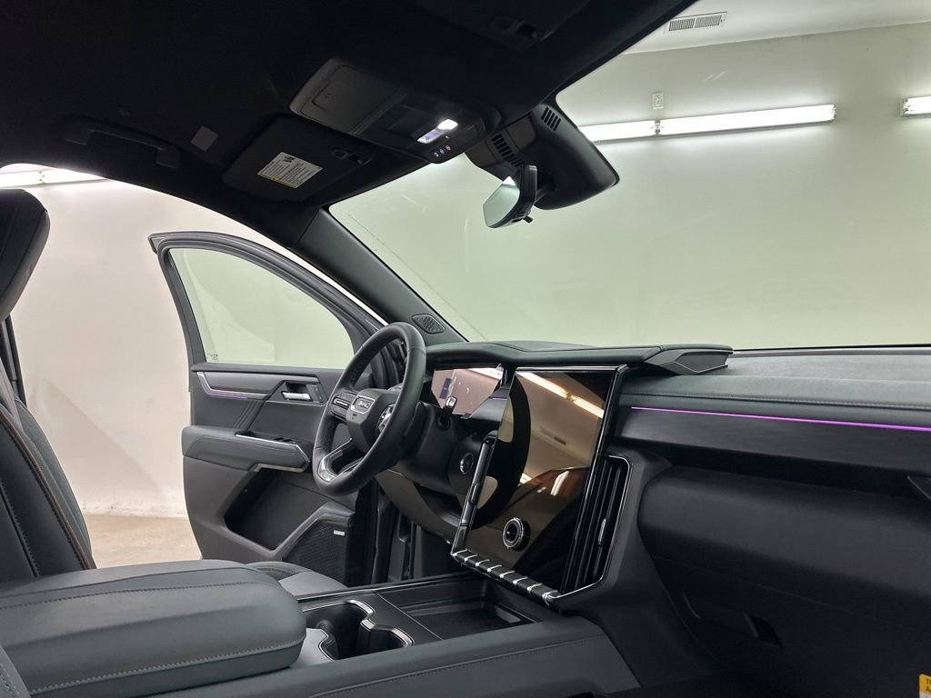 New 2026 GMC Acadia AT4 w/ Luxury Package AWD/4WD image 16