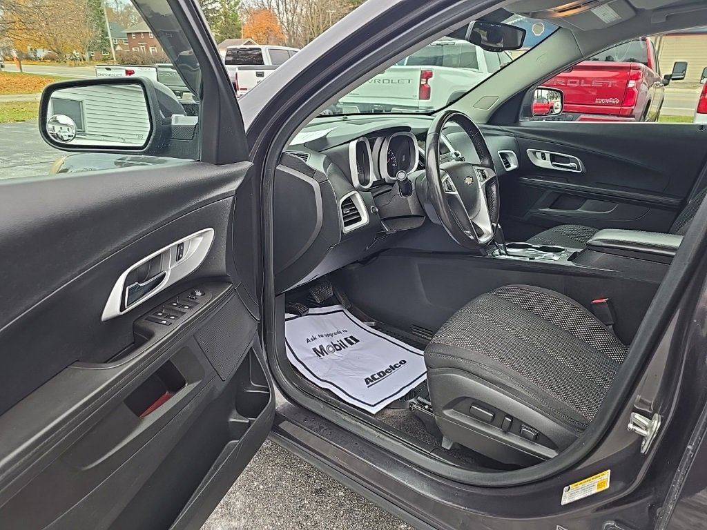 Used 2016 Chevrolet Equinox LT w/ Convenience Package image 12