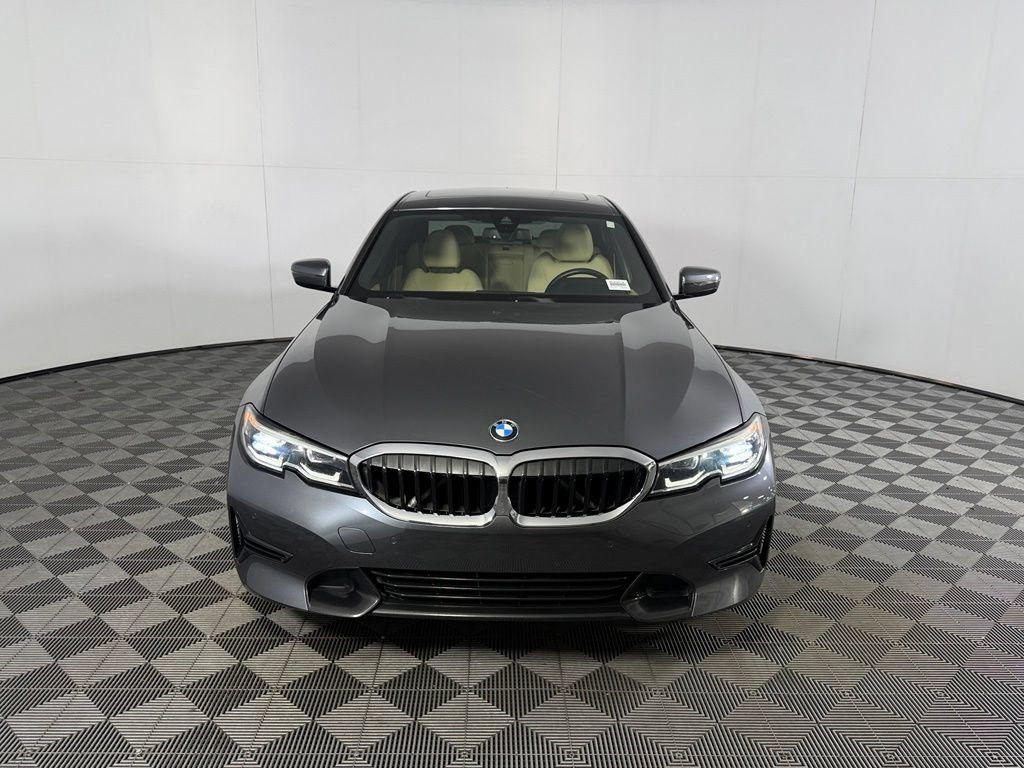 Used 2021 BMW 330i Sedan w/ Convenience Package RWD image 2