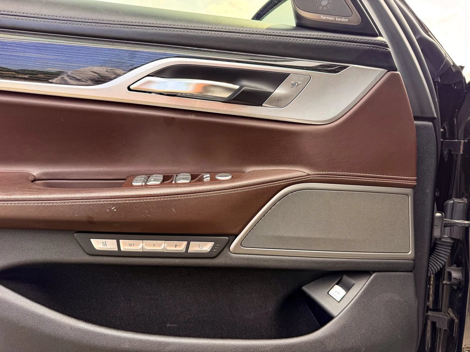 Used 2018 BMW ALPINA B7 xDrive AWD/4WD image 17