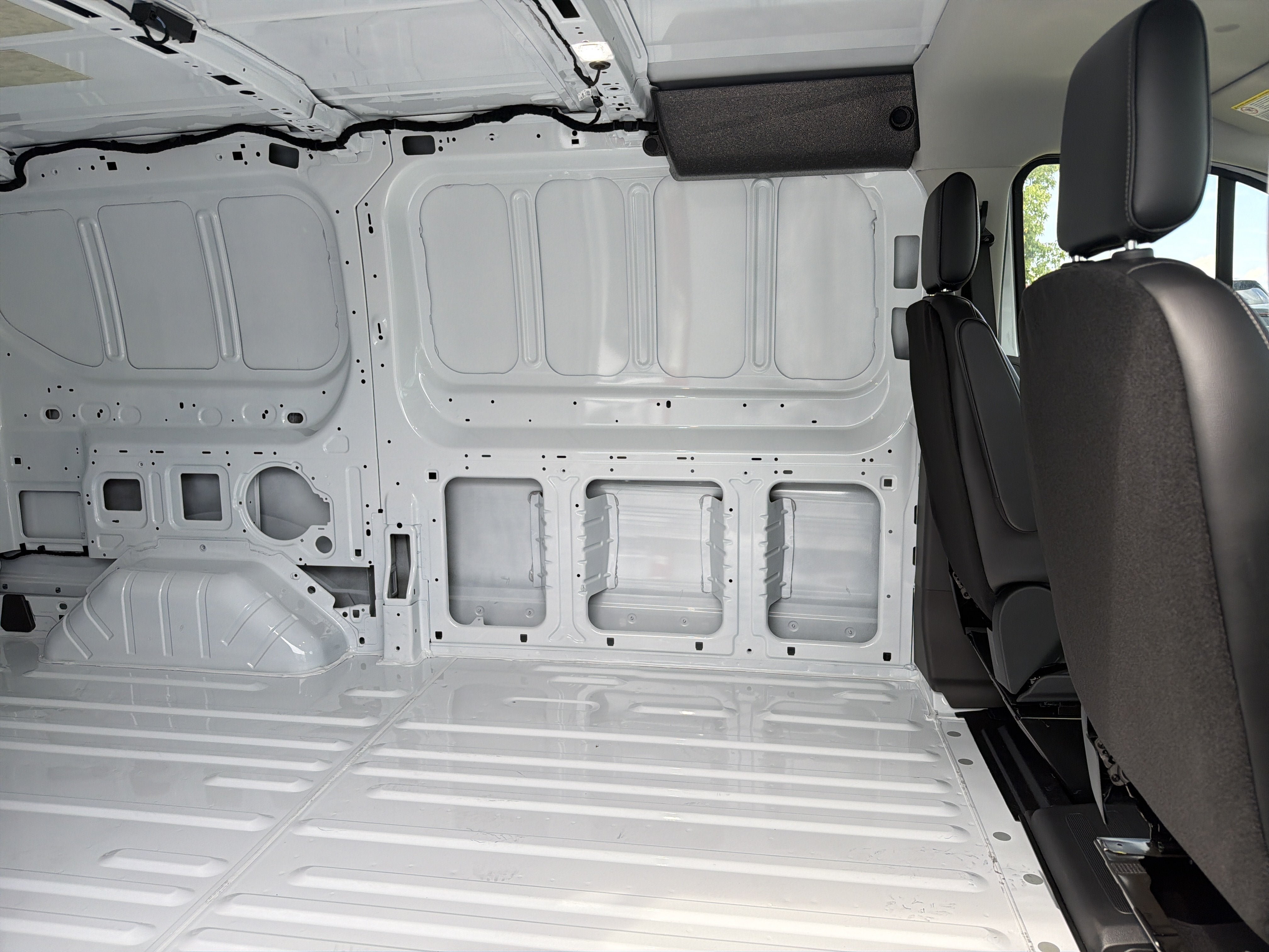 New 2026 Ford Transit 150 Low Roof RWD image 18