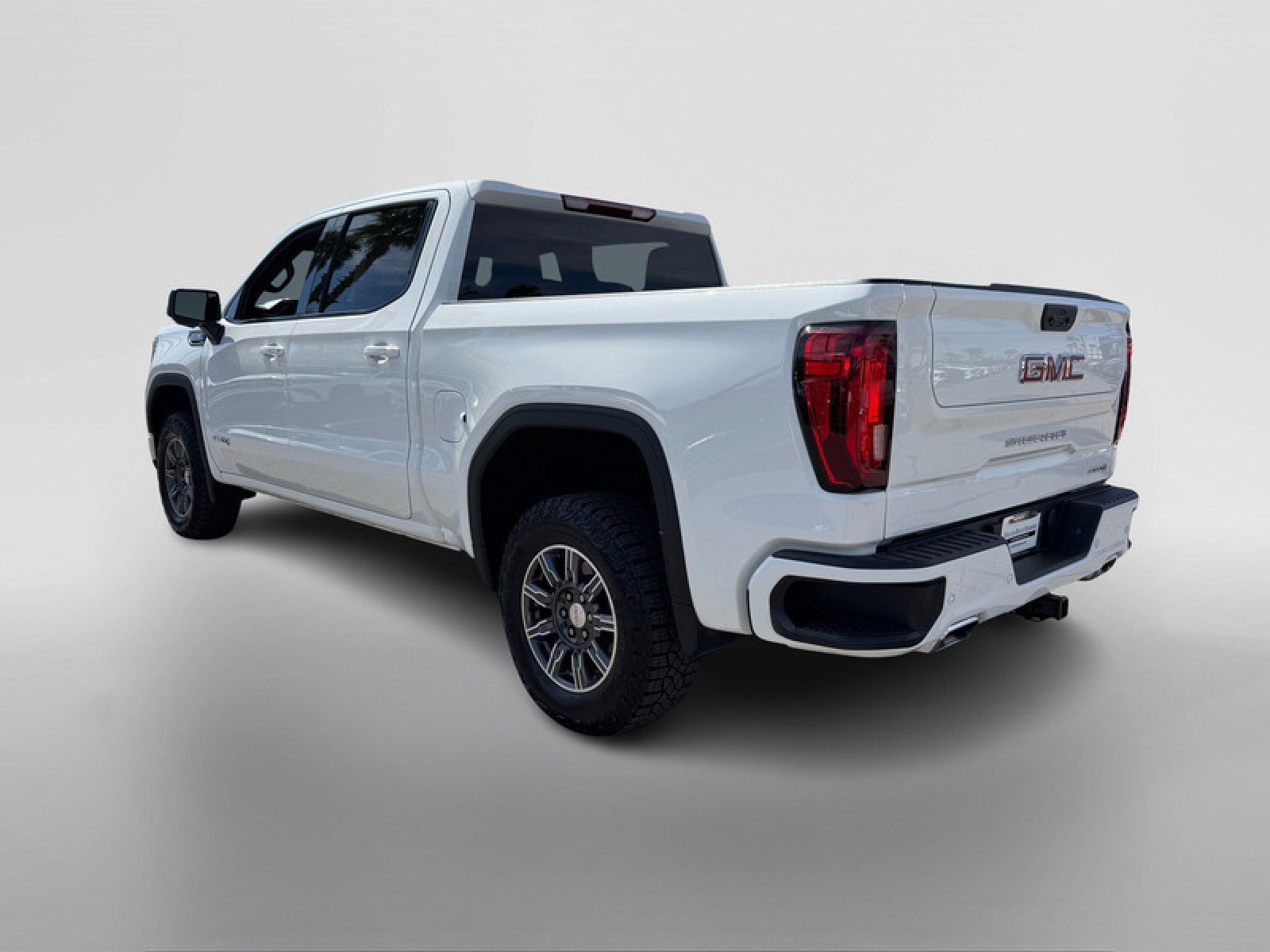 Used 2025 GMC Sierra 1500 AT4 AWD/4WD image 3
