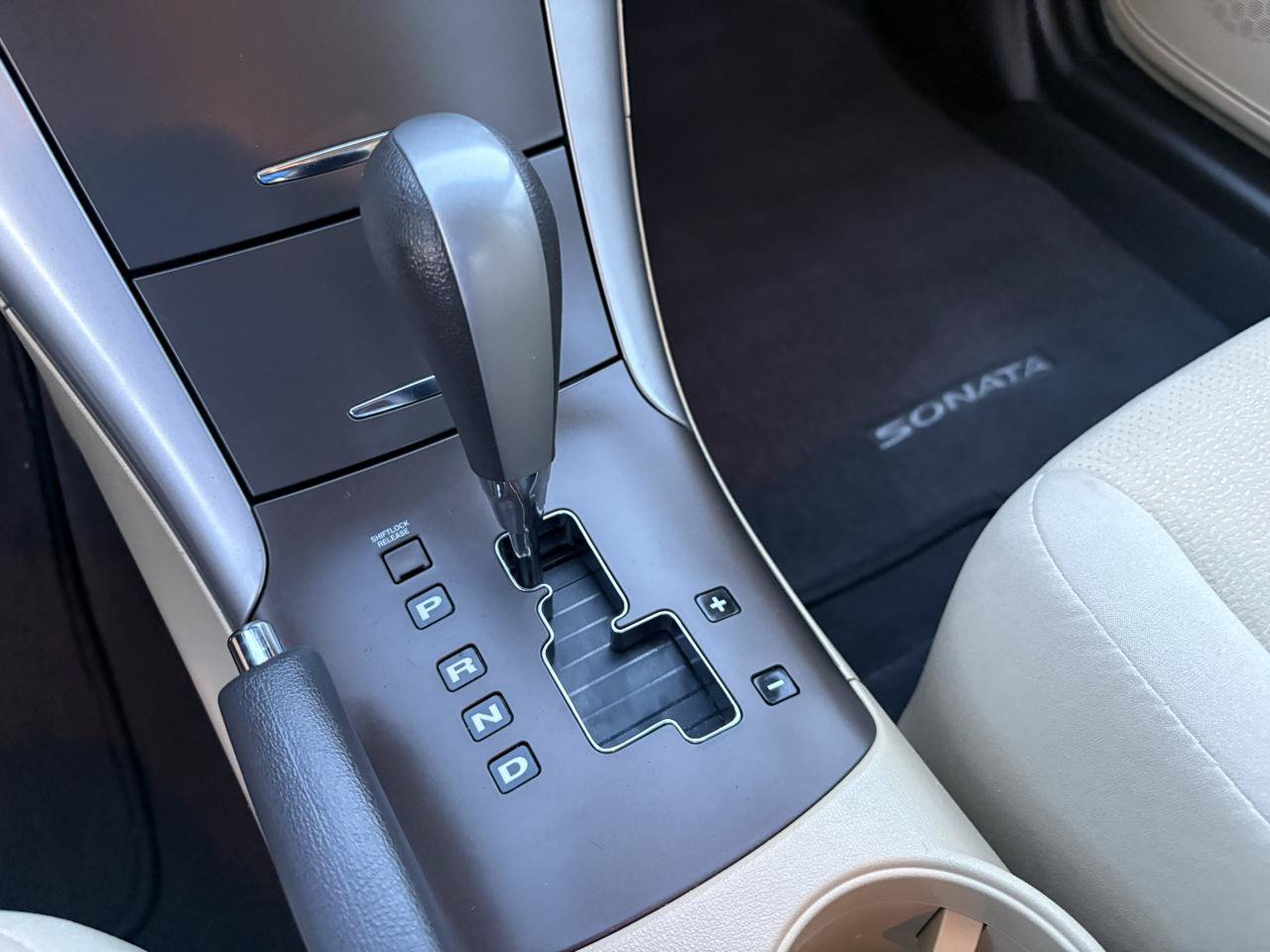 Used 2010 Hyundai Sonata GLS FWD image 37