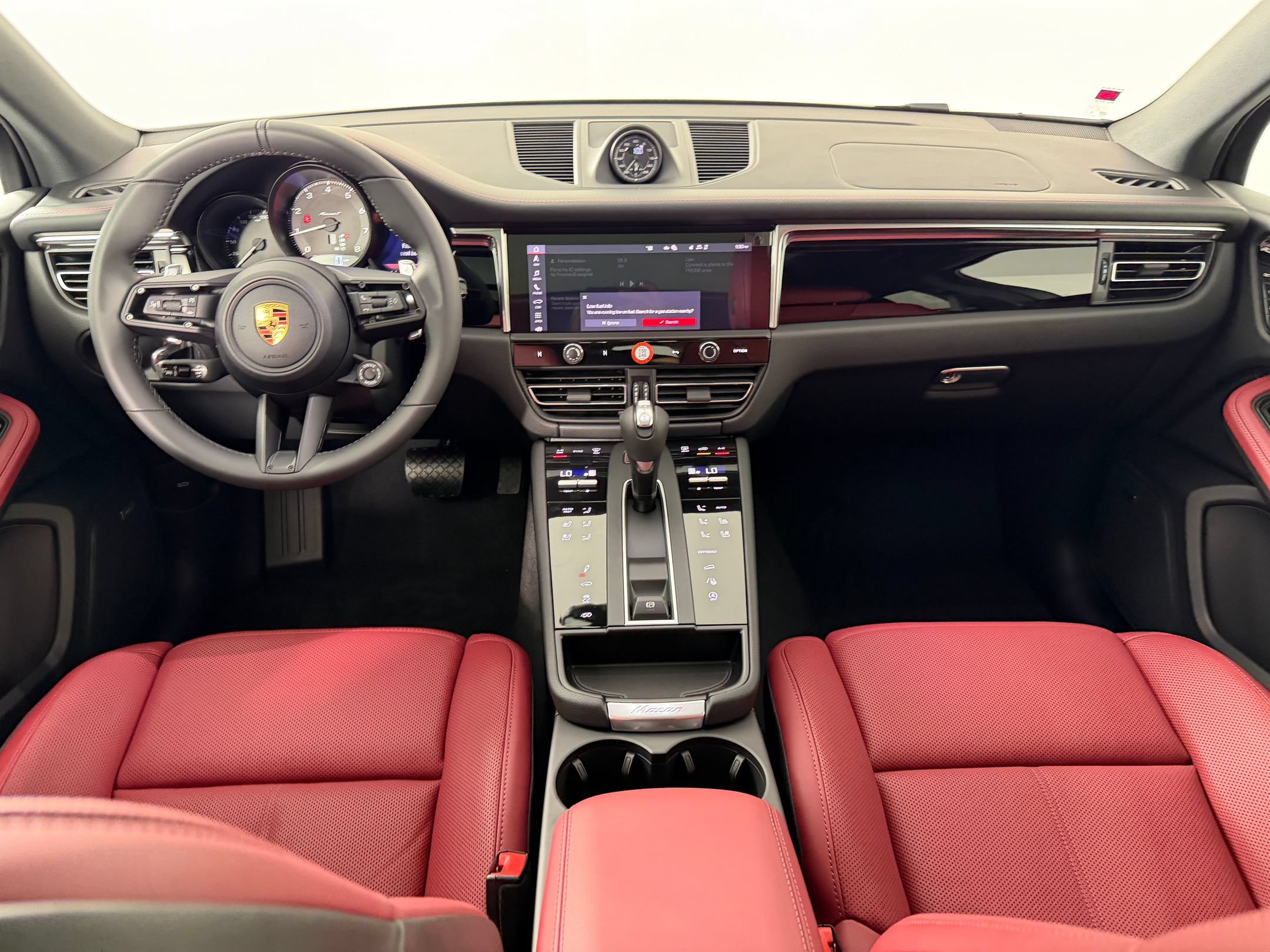 New 2026 Porsche Macan AWD/4WD image 15