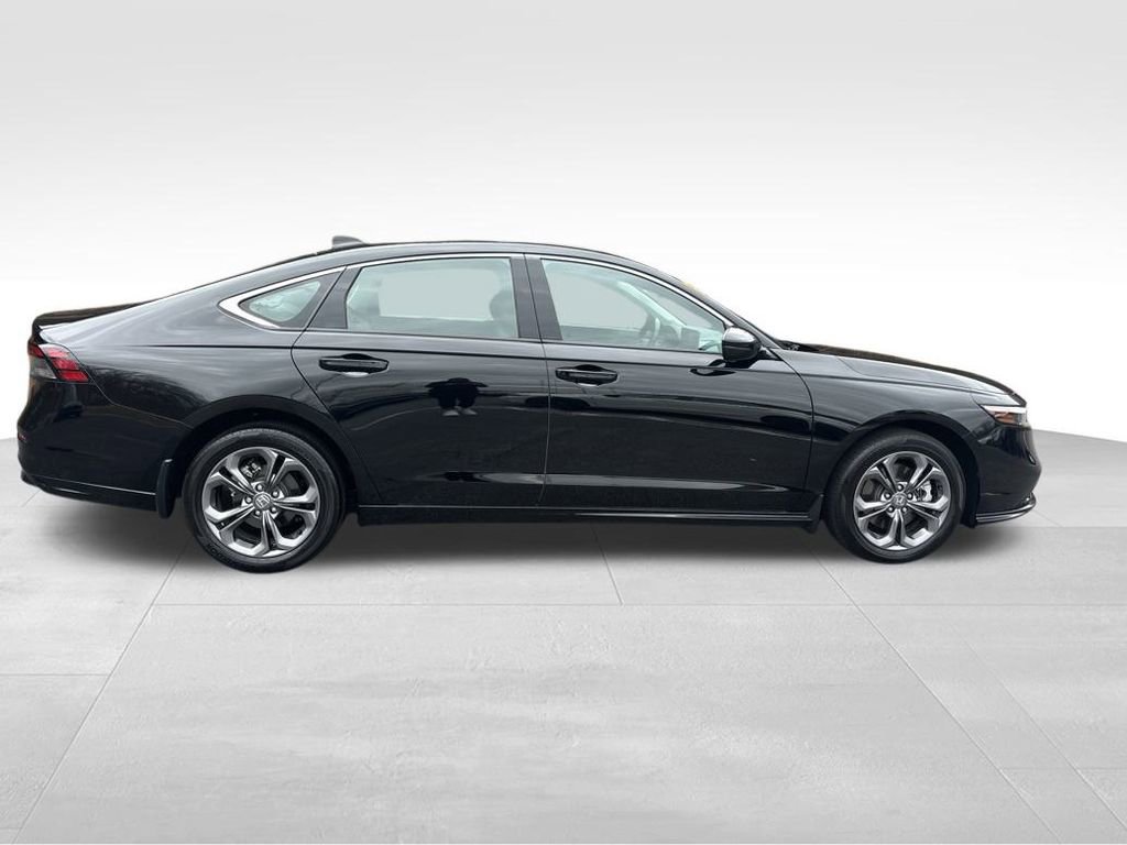 Used 2024 Honda Accord EX-L image 17