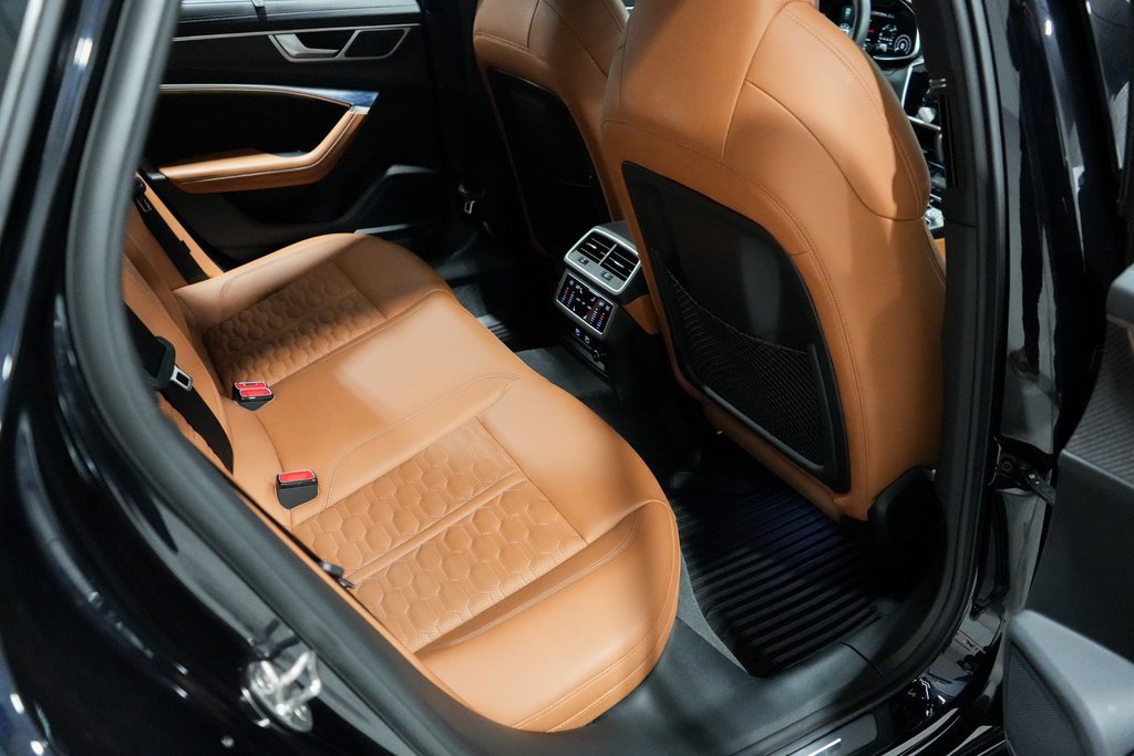 Used 2021 Audi RS 6 w/ Executive Package image 33