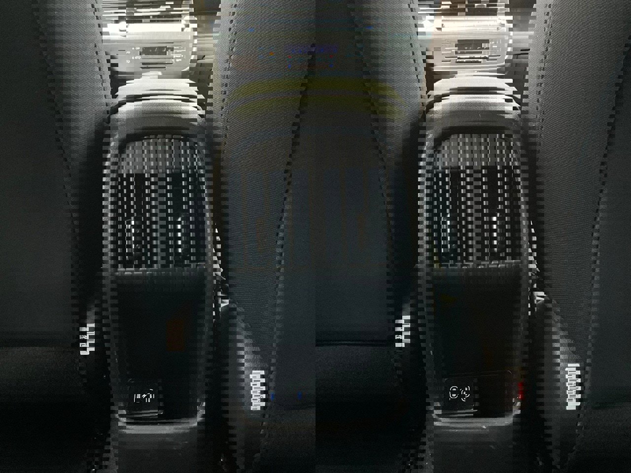 Used 2025 Hyundai Kona SEL image 13