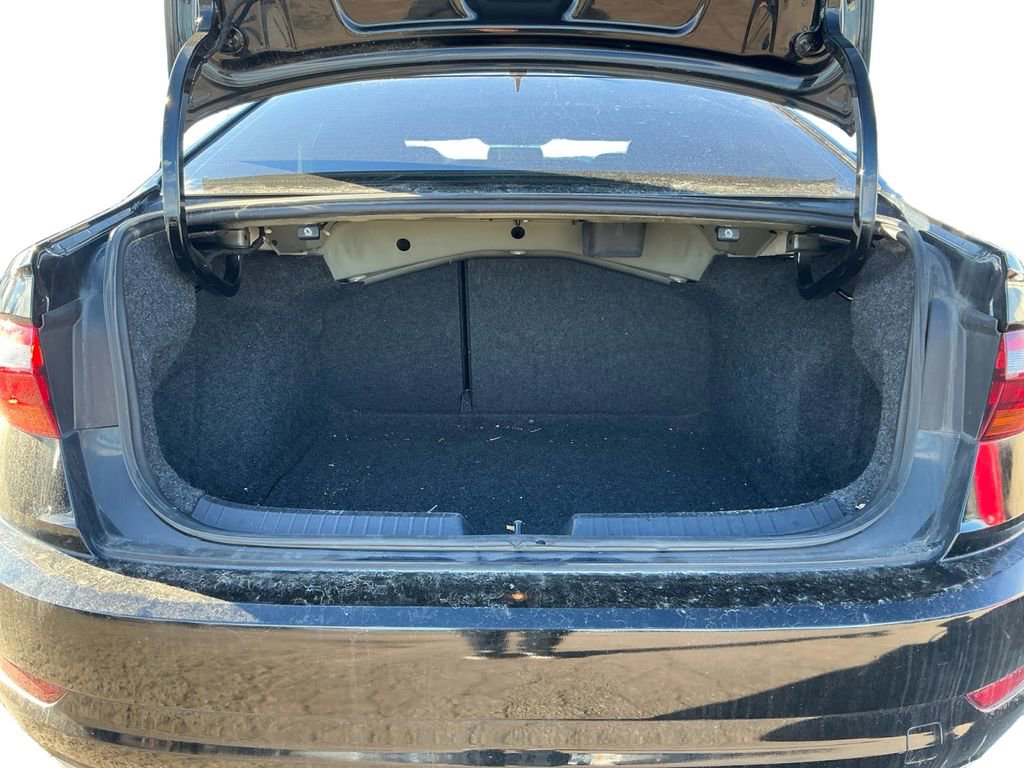 Used 2019 Volkswagen Jetta S w/ Driver Assistance Package image 20