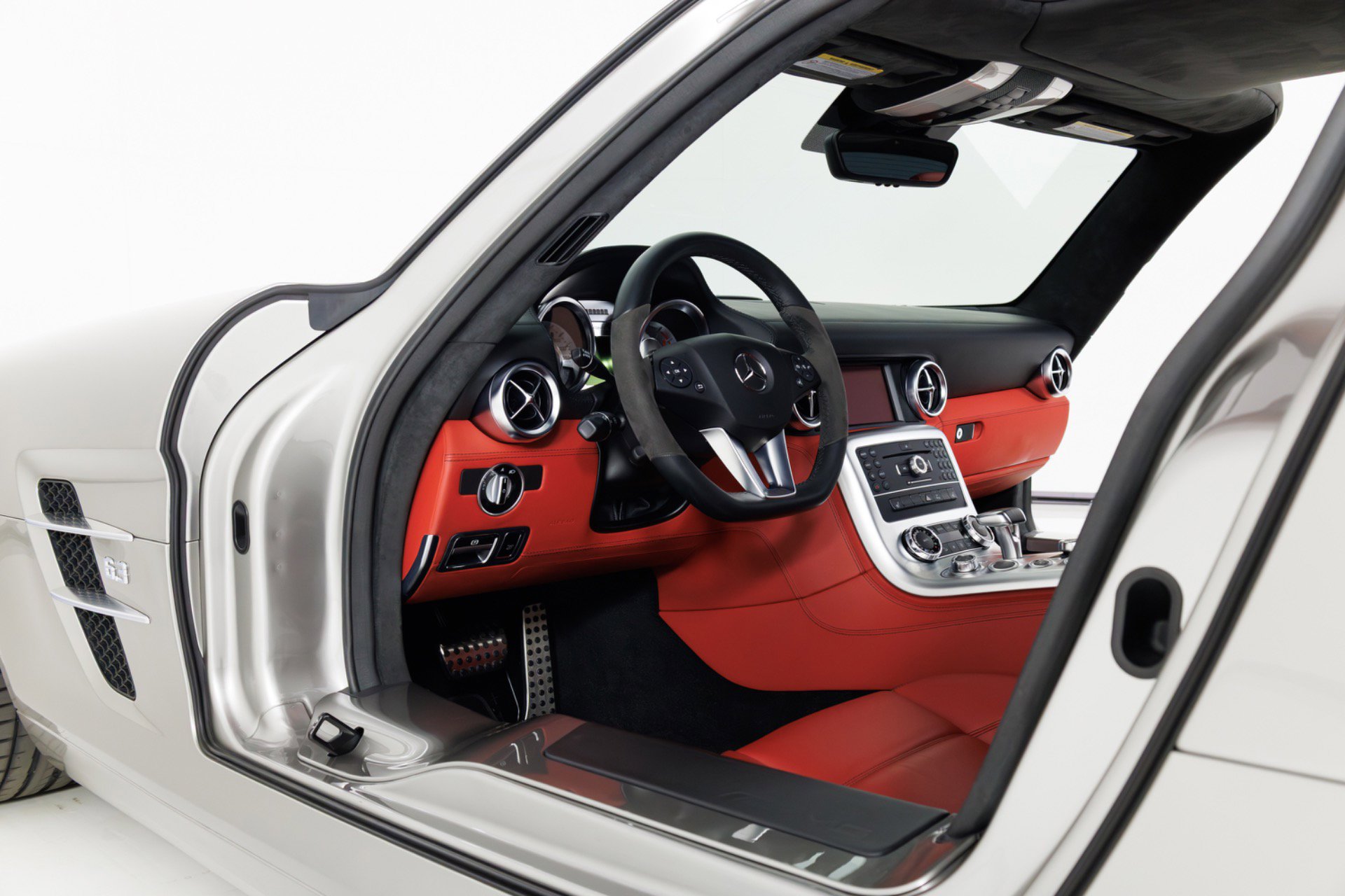 Used 2011 Mercedes-Benz SLS AMG Coupe image 15