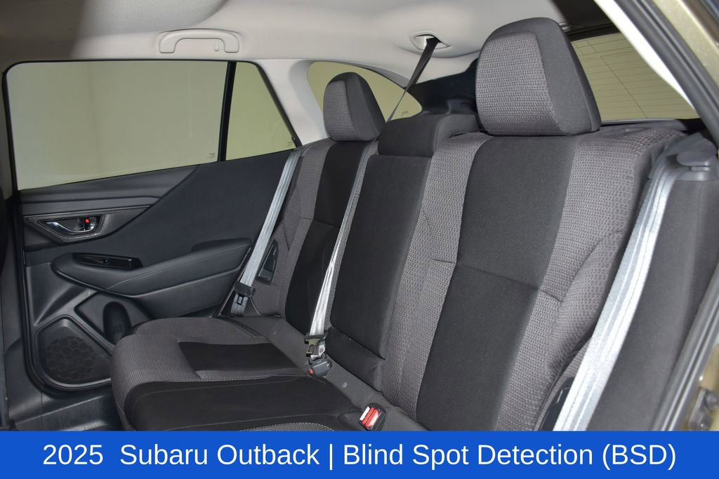 Used 2025 Subaru Outback Premium image 25