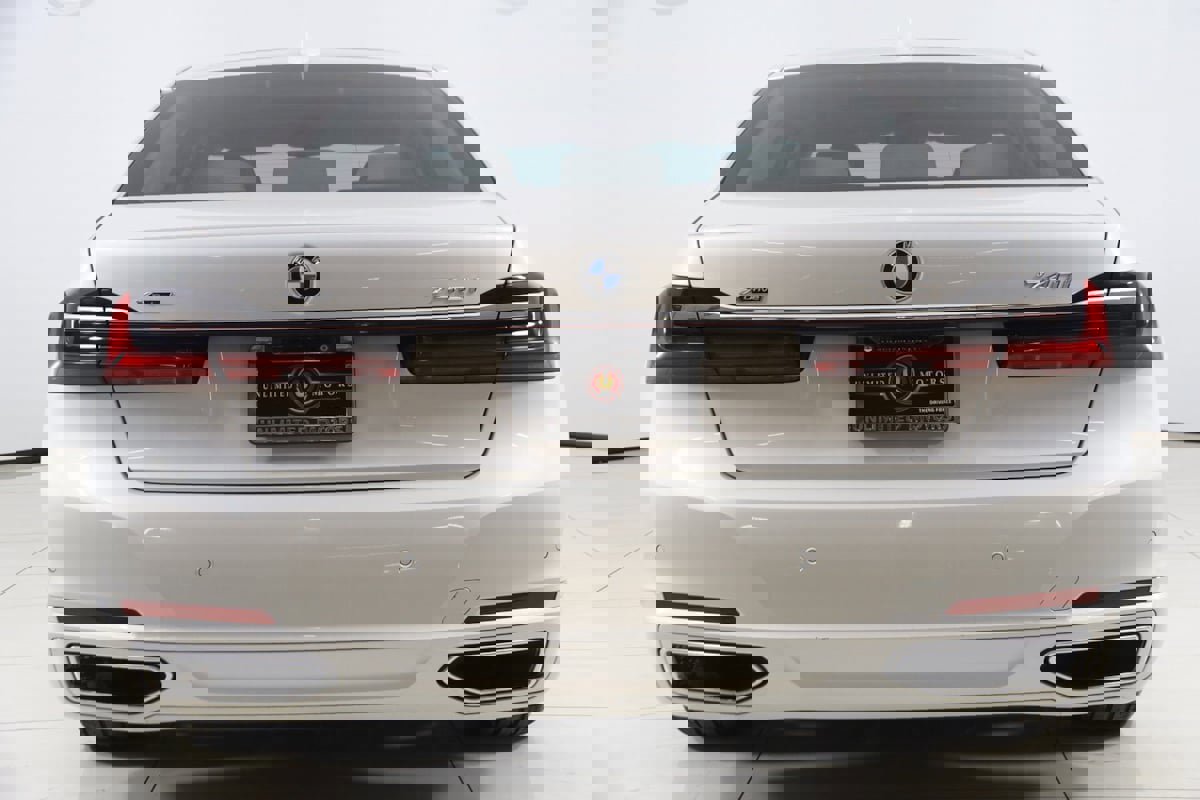 Used 2020 BMW 740i xDrive w/ Cold Weather Package image 55