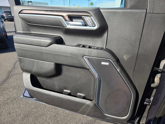 Used 2023 GMC Sierra 1500 SLT w/ SLT Premium Package RWD image 12