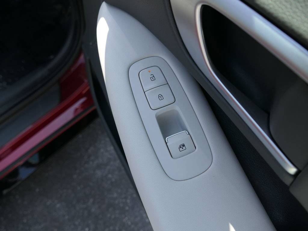 Certified 2025 Hyundai Sonata SEL FWD image 27