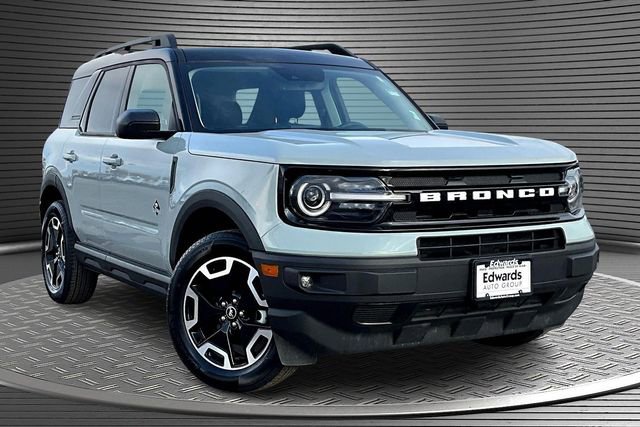 Used 2024 Ford Bronco Sport Outer Banks w/ Tech Package AWD/4WD image 3