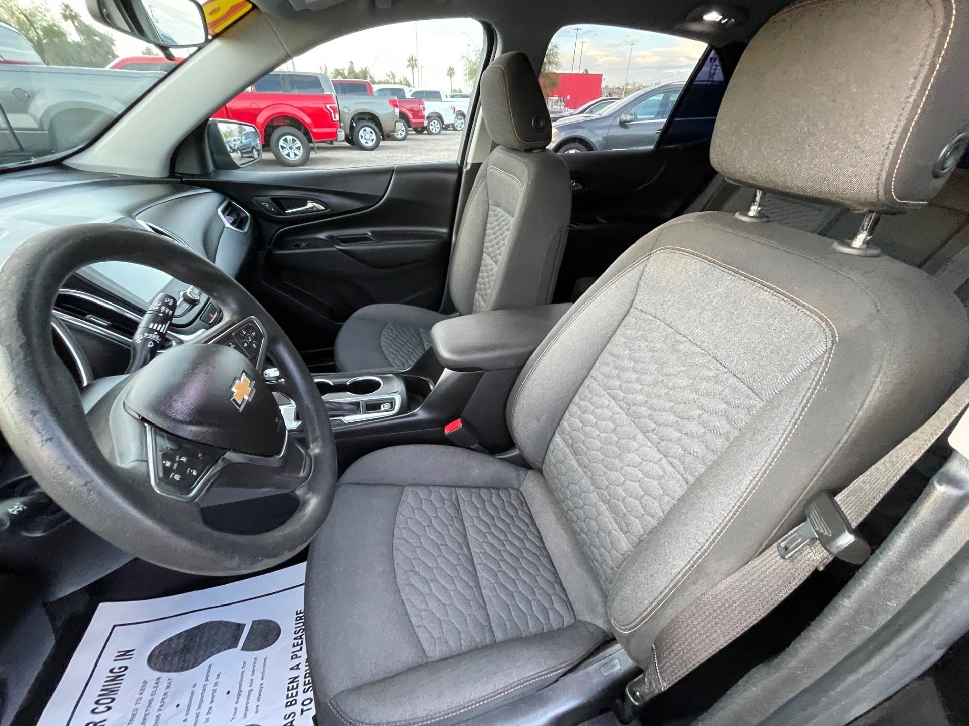 Used 2018 Chevrolet Equinox LT FWD image 17