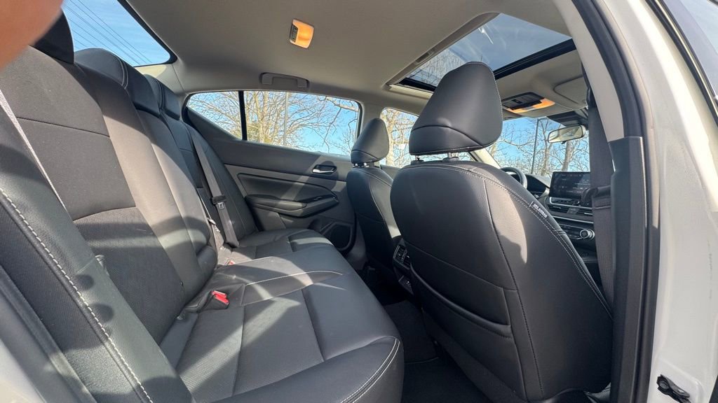 Used 2024 Nissan Altima 2.5 SL image 12
