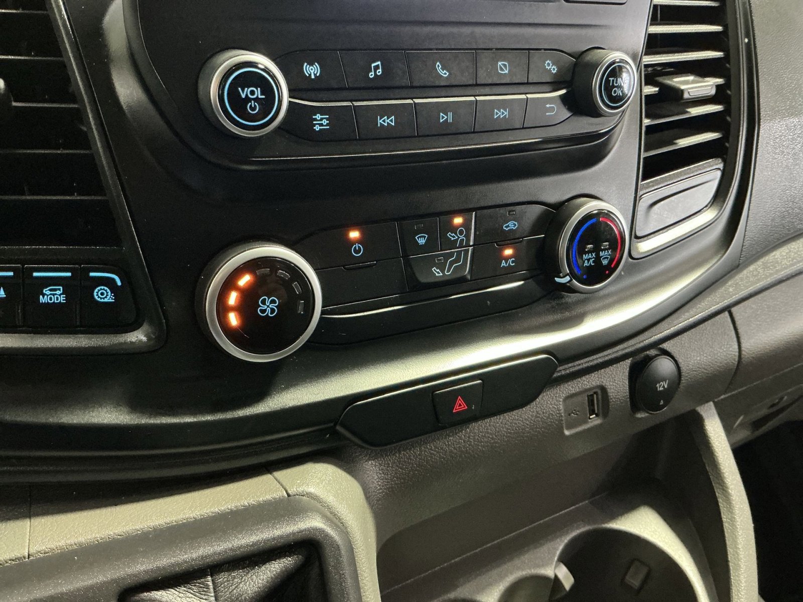 Used 2023 Ford Transit 150 Low Roof image 28