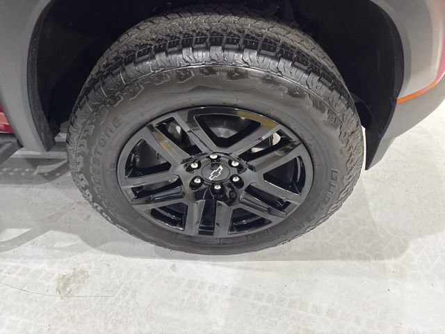 Used 2023 Chevrolet Colorado Trail Boss w/ Technology Package image 37