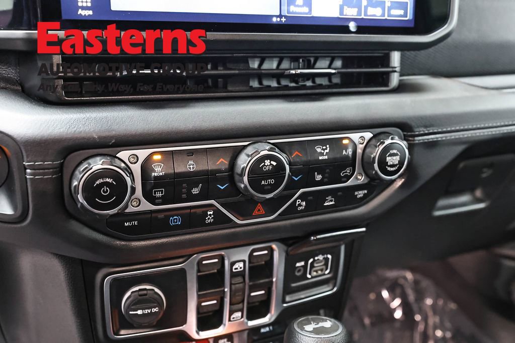 Used 2025 Jeep Wrangler Unlimited Rubicon 4xe w/ Safety Group image 19