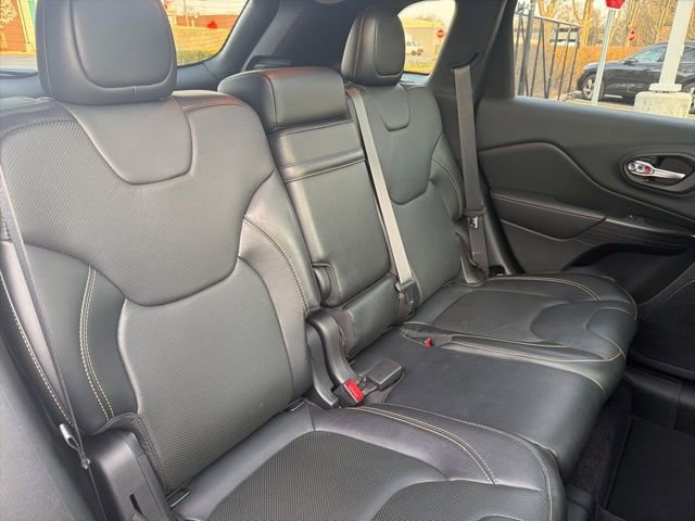 Used 2015 Jeep Cherokee Limited w/ Luxury Group image 11