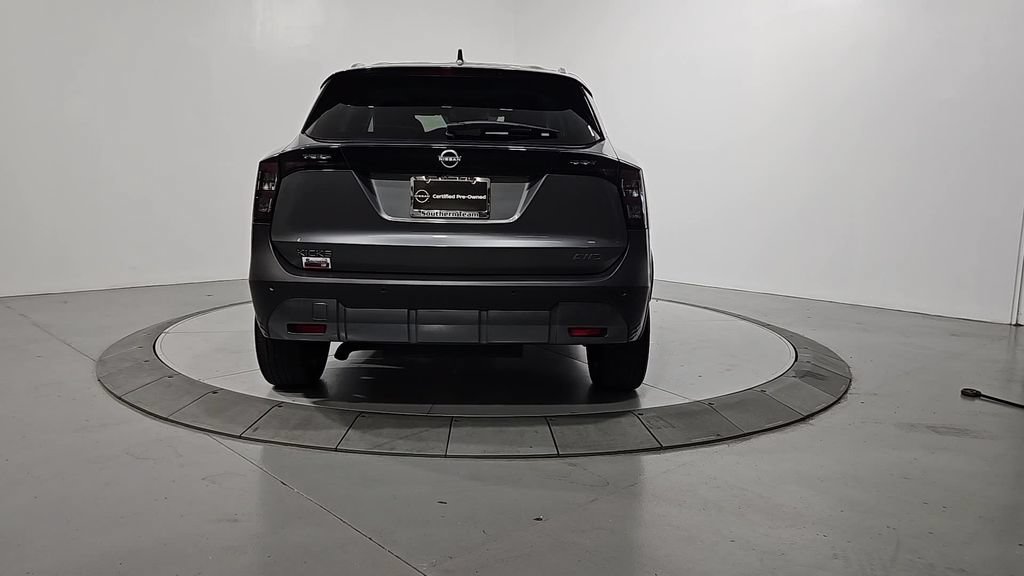 Certified 2025 Nissan Kicks SV w/ SV Premium Package AWD/4WD image 4
