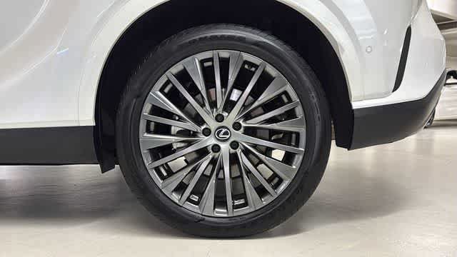 Used 2024 Lexus RX 350 AWD w/ Convenience Package image 10