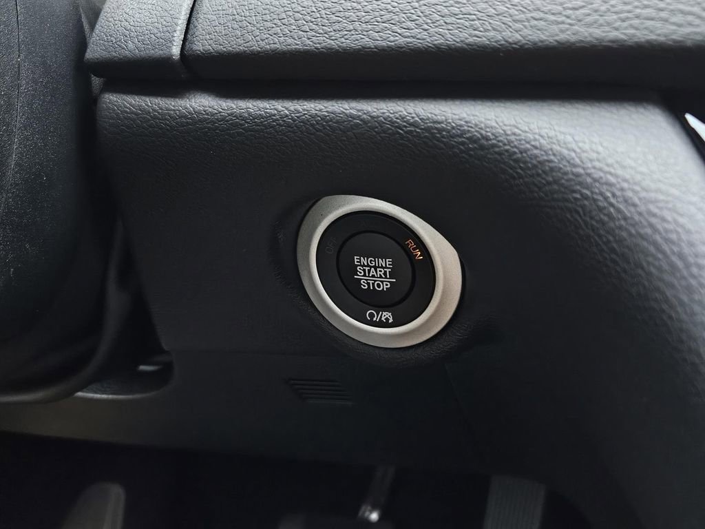 New 2026 Chrysler Voyager LX FWD image 21