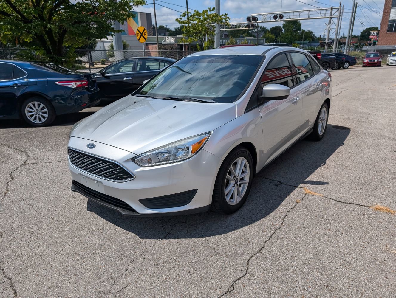 Used 2018 Ford Focus SE image 1