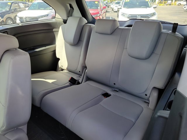 Used 2024 Honda Odyssey Touring image 17