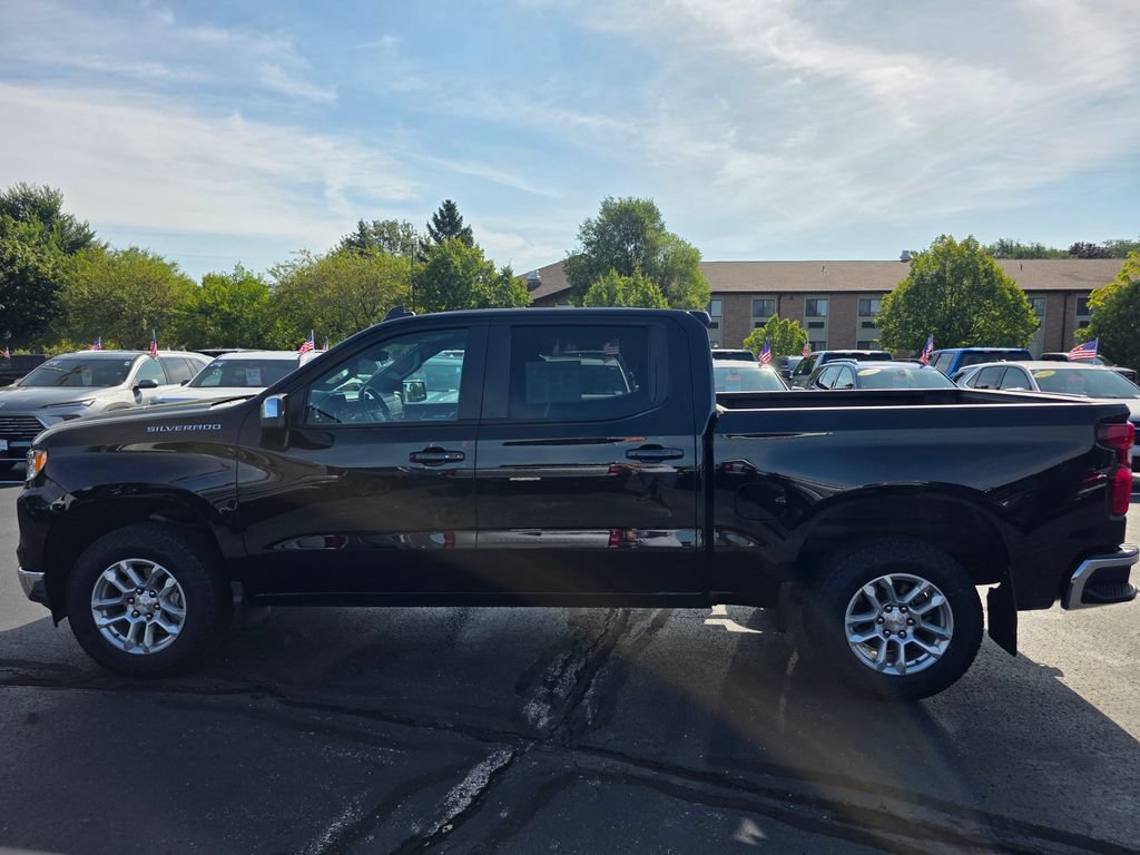 Certified 2024 Chevrolet Silverado 1500 LT AWD/4WD image 4