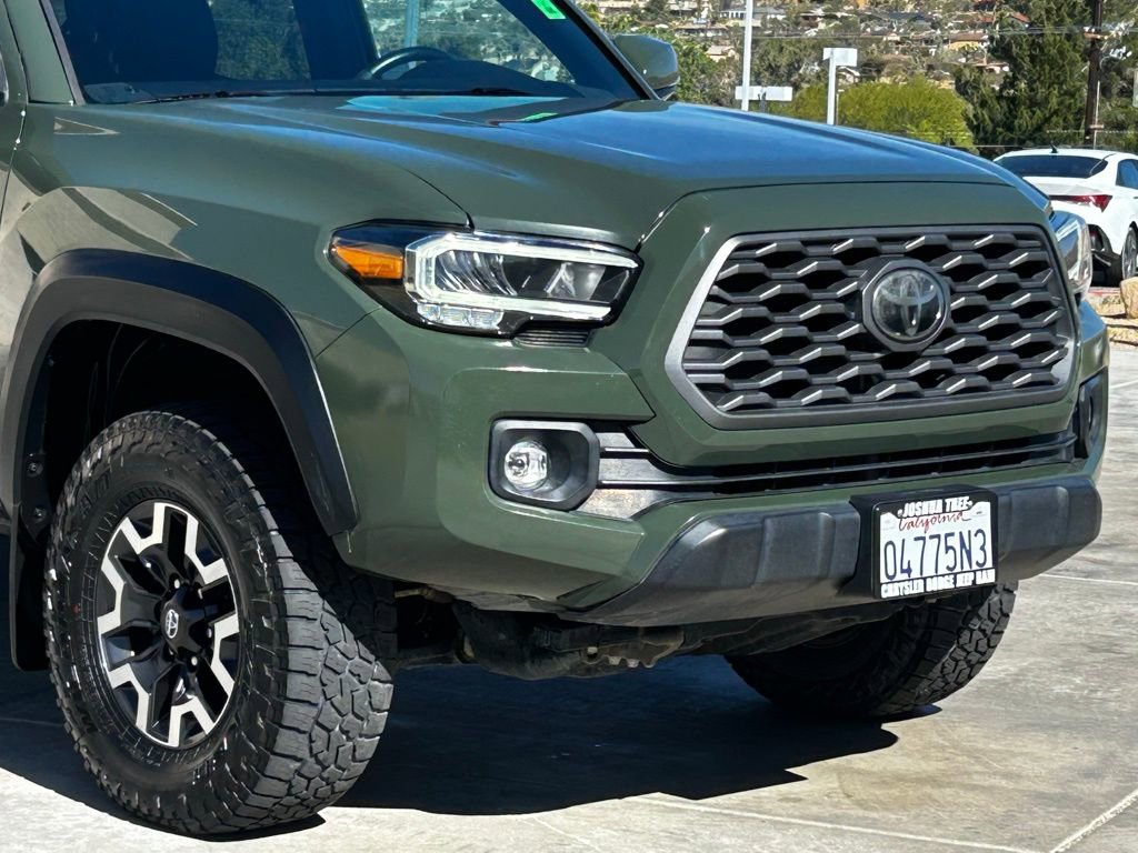 Used 2022 Toyota Tacoma TRD Off-Road w/ Technology Package image 10