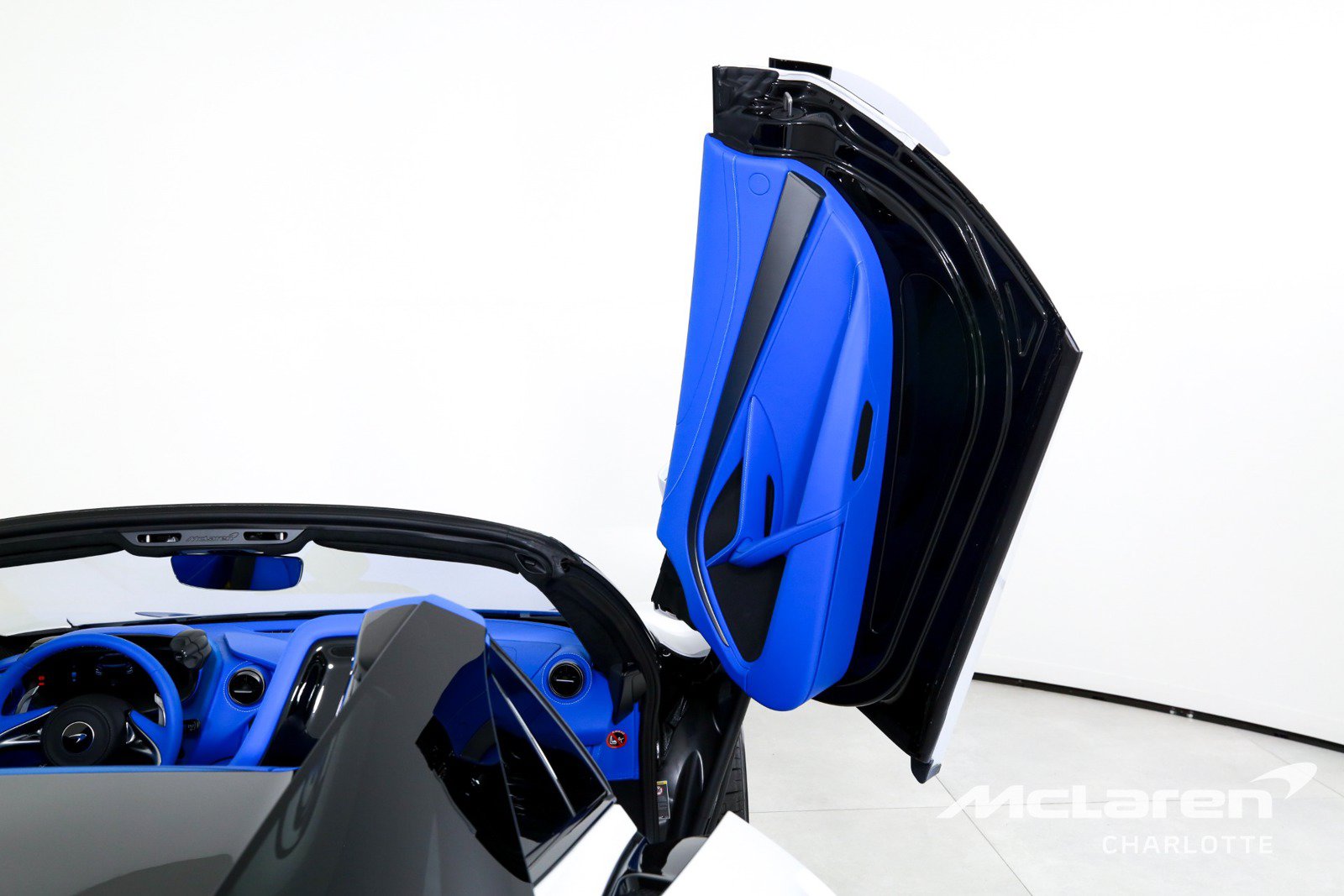 New 2026 McLaren 750S Spider RWD image 19