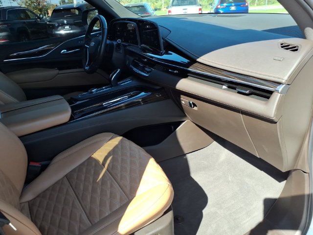 Used 2023 Cadillac Escalade Premium Luxury w/ LPO, Illumination Package AWD/4WD image 26