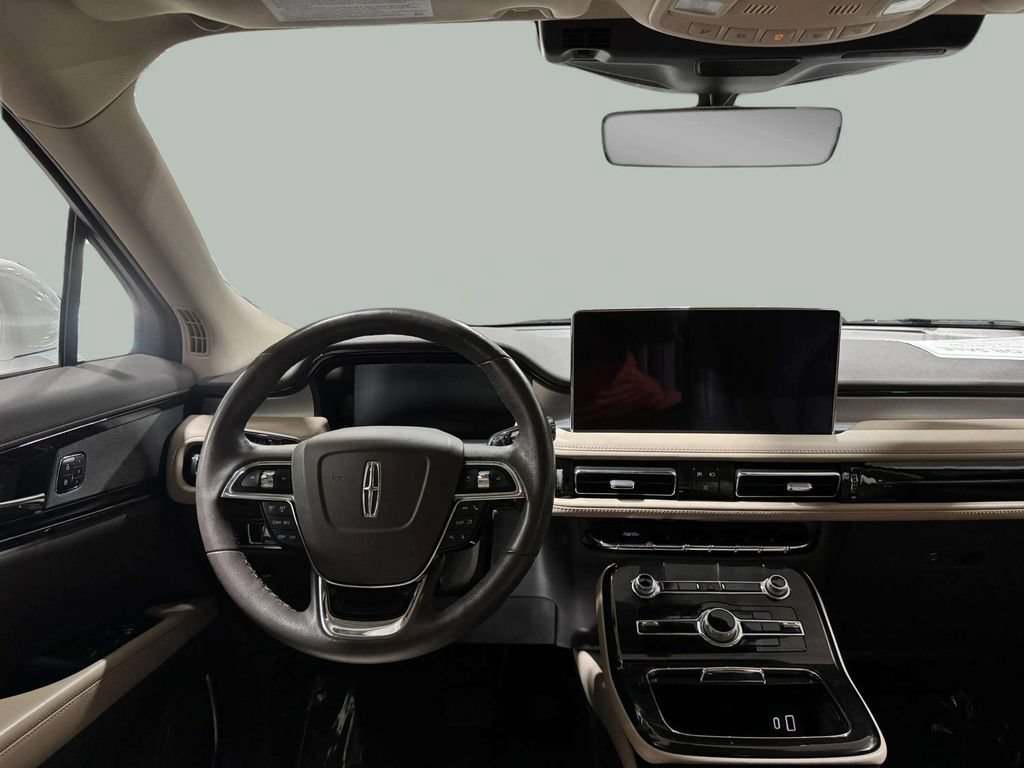 Certified 2022 Lincoln Nautilus FWD image 18