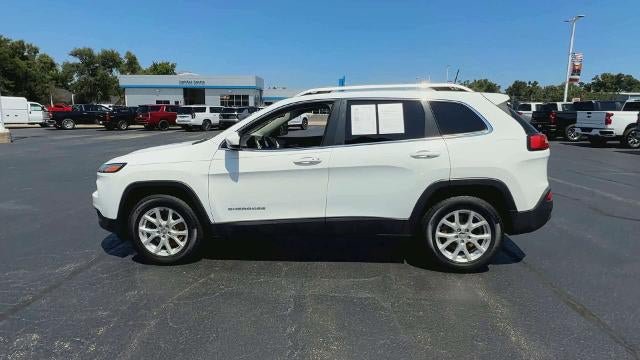 Used 2016 Jeep Cherokee Latitude w/ Comfort/Convenience Group AWD/4WD image 5