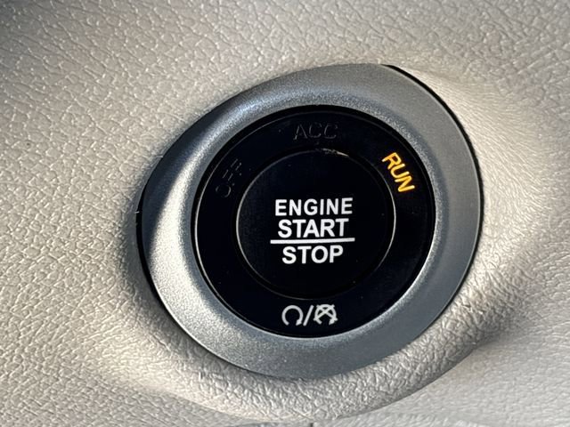 Used 2024 Chrysler Pacifica Touring-L image 20