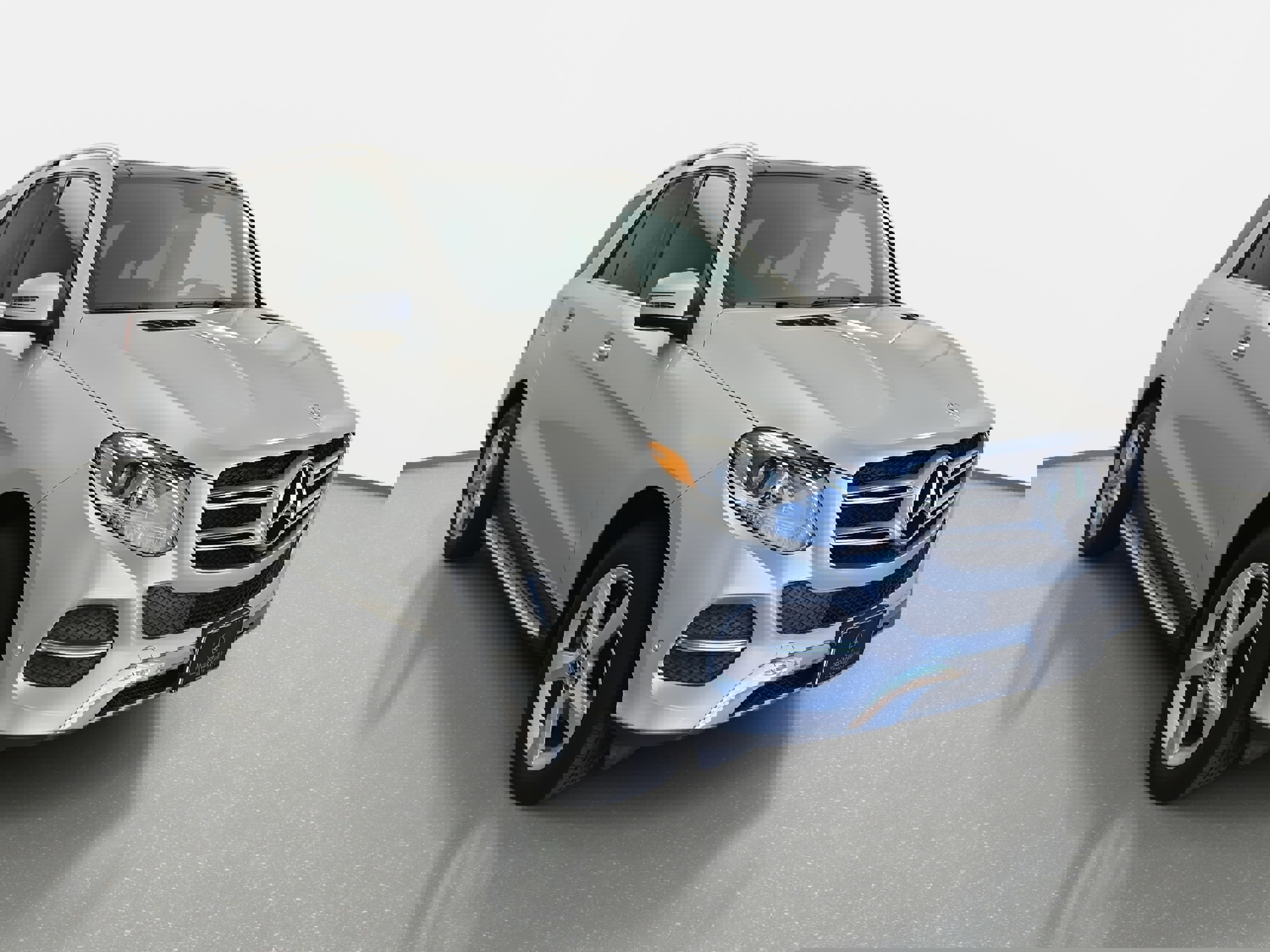 Certified 2017 Mercedes-Benz GLE 350 4MATIC image 3