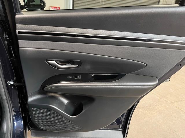 Used 2022 Hyundai Tucson Limited AWD/4WD image 13