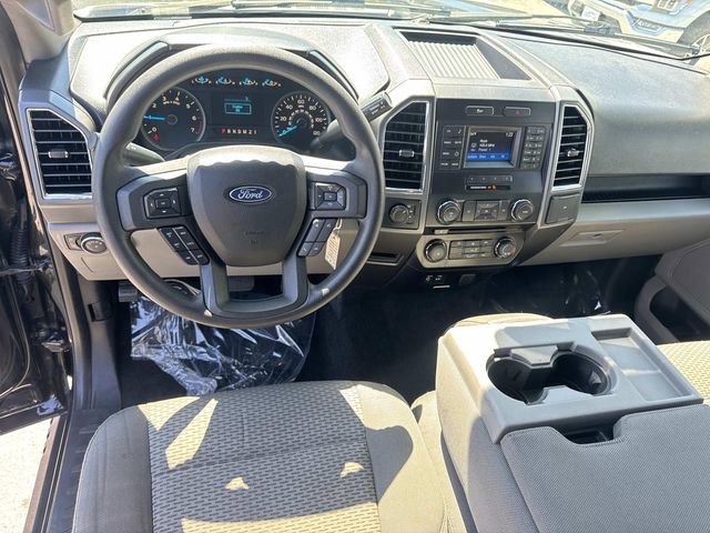 Used 2015 Ford F150 XLT image 19
