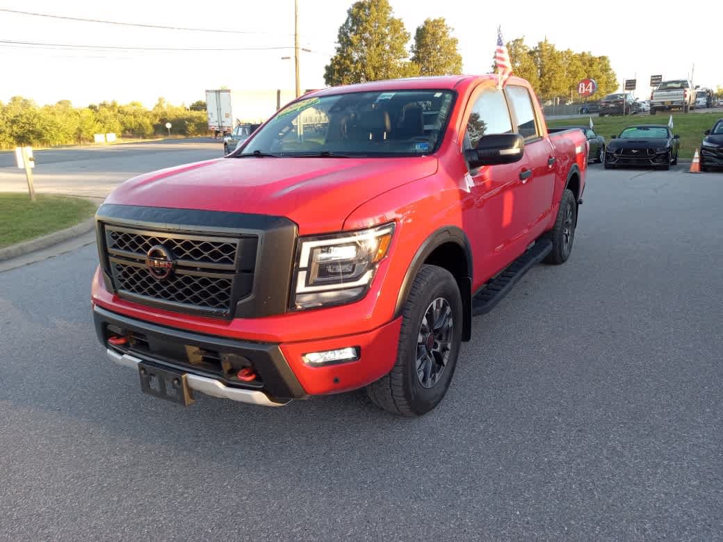 Used 2024 Nissan Titan PRO-4X w/ Pro-4x Convenience Package AWD/4WD image 3