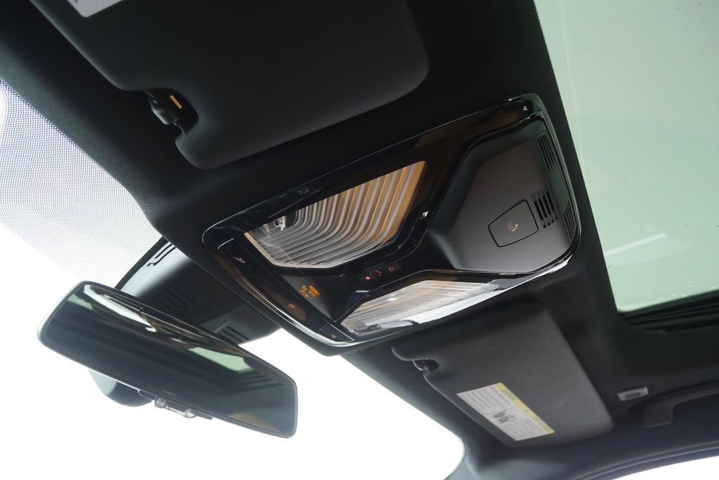 Used 2024 BMW 330i xDrive Sedan image 24