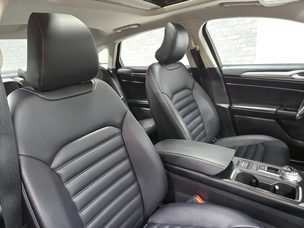Used 2019 Ford Fusion SEL image 53