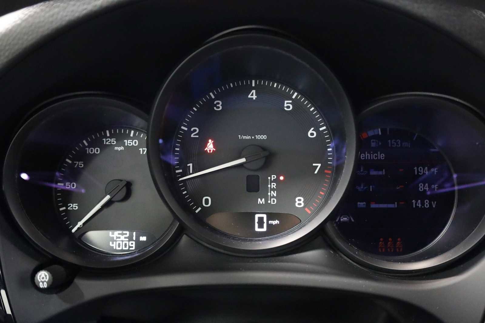 Certified 2025 Porsche Macan image 24