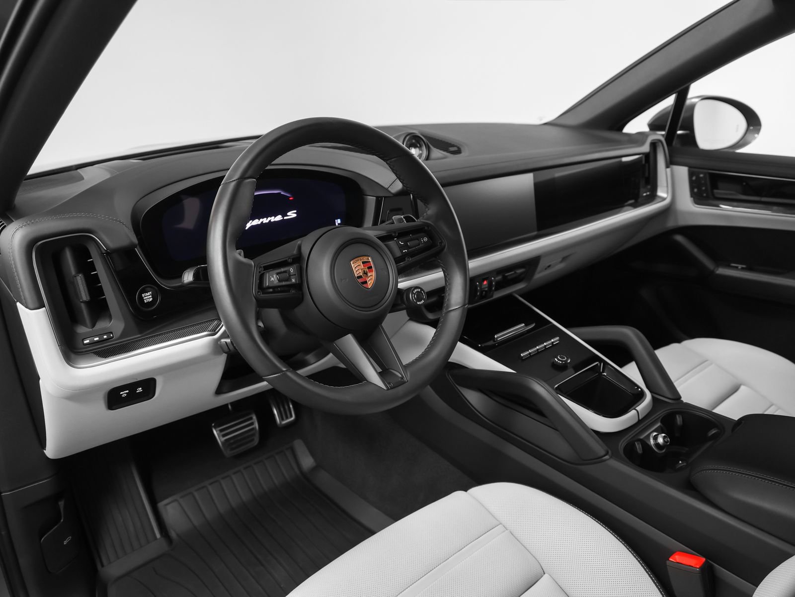 Certified 2026 Porsche Cayenne S AWD/4WD image 4