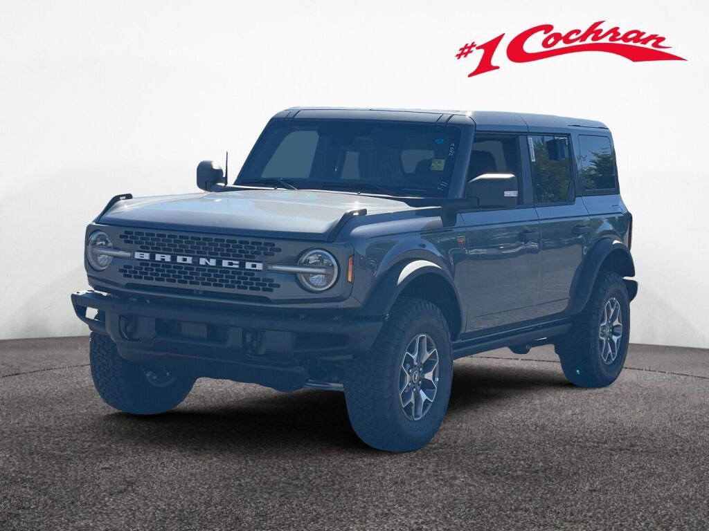 New 2025 Ford Bronco Badlands image 3