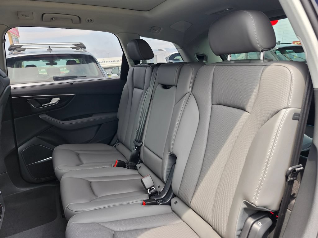 New 2026 Audi Q7 2.0T Premium Plus AWD/4WD image 14