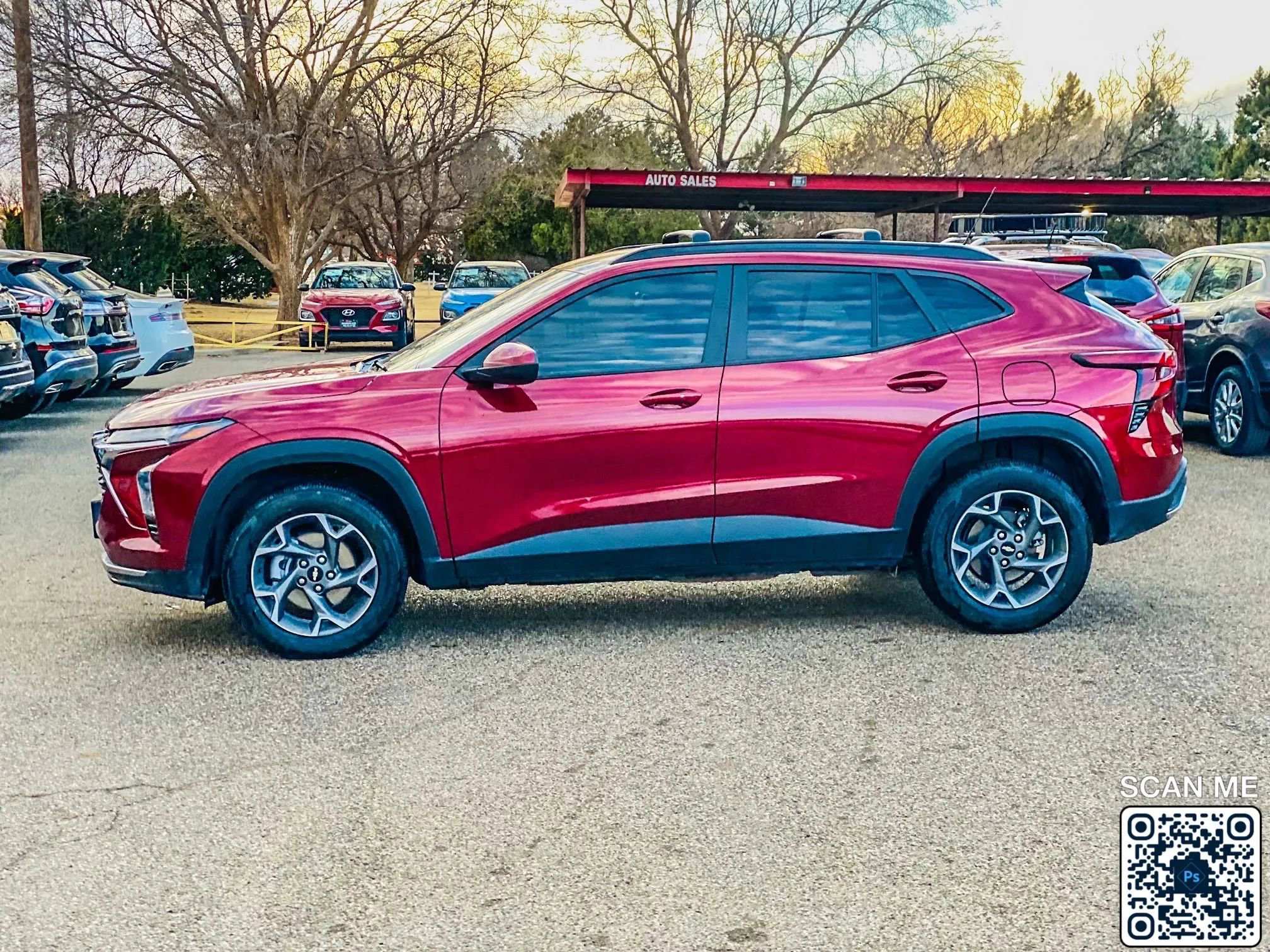 Used 2025 Chevrolet Trax LT w/ LT Convenience Package image 5