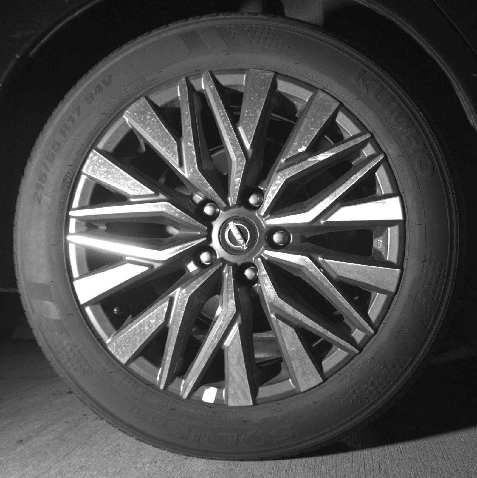 Used 2025 Nissan Altima 2.5 SV FWD image 18