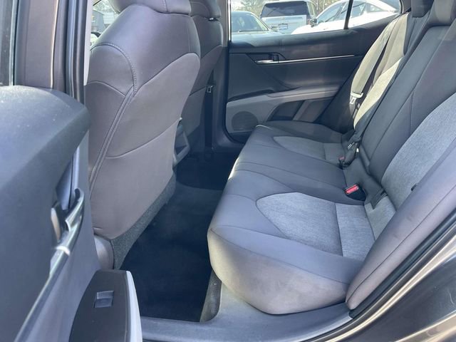 Used 2021 Toyota Camry LE image 10